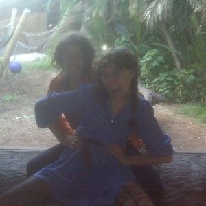 Meet your Posher, Lara